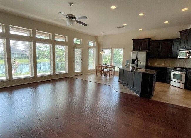 Building Photo - 26203 Serenity Oaks Dr