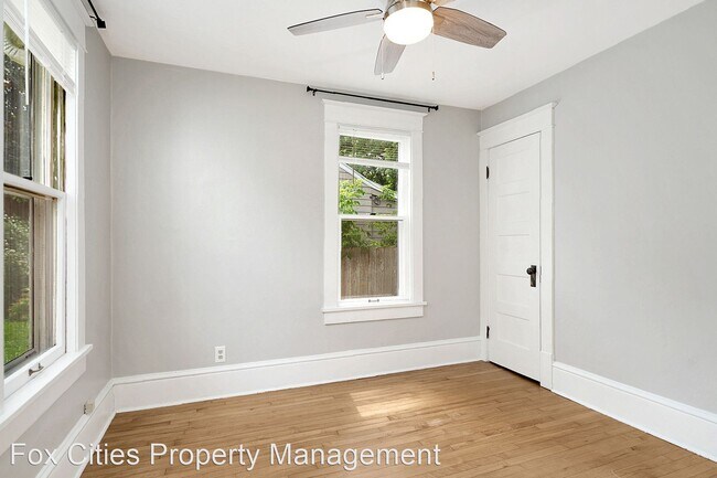 Building Photo - 2 br, 1 bath House - 326 S. Maple Street