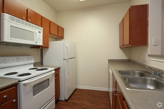 Interior Photo - Renaissance Courts Apartments