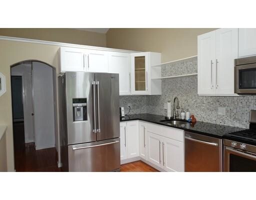 Building Photo - 48 Lovering St