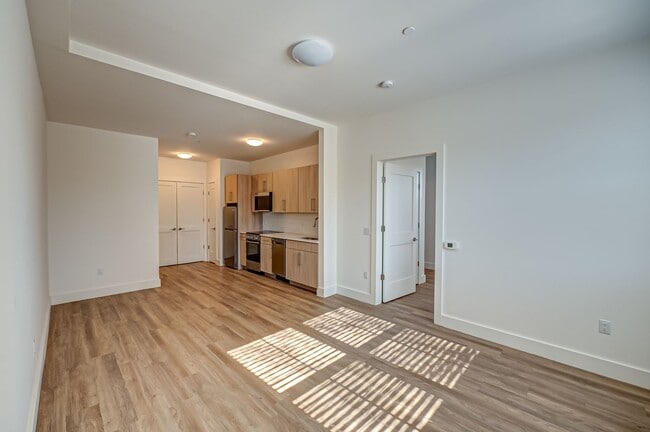 Interior Photo - Greenview Millhouse