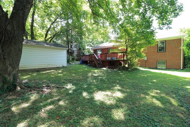 Building Photo - "Kool in Kensington" Heights - 4 bed  / 2 ...
