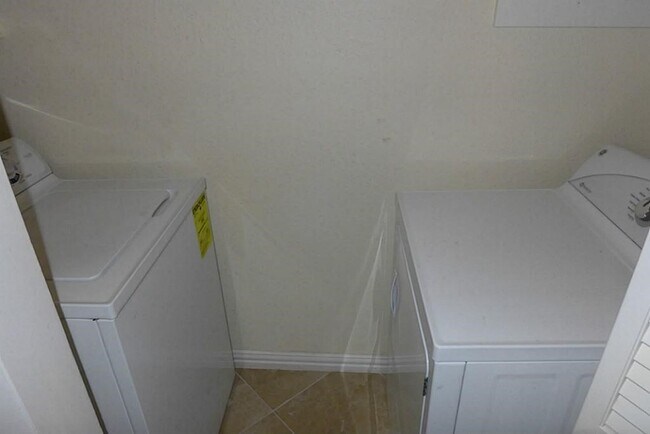 Foto del edificio - 14119 Briarsage Ct