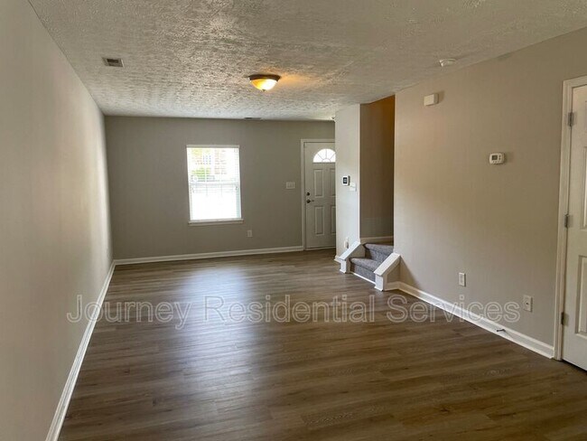 Foto del edificio - 3135 Ivy Wood Ln