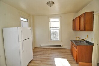 Building Photo - 6901-6903 Belair Rd Building Photo - 6901-6903 Belair Rd