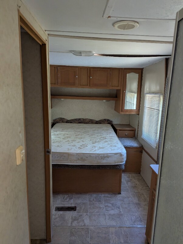 Foto del edificio - 9395 Spice Pond Rd Ext