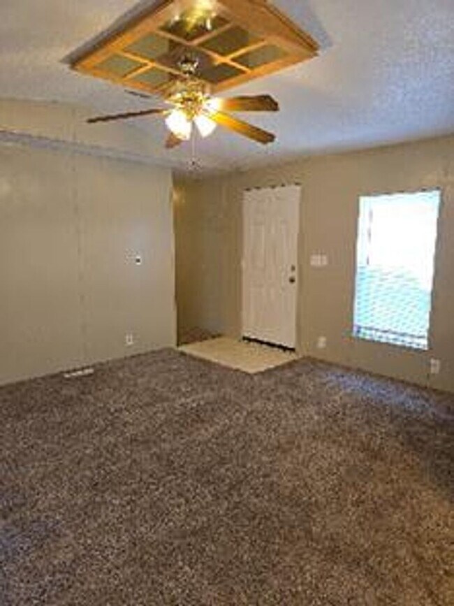 Foto del edificio - STUDENTS WELCOME! Old Town Fort Collins 3 Bed 2 Bath Mobile Home - Great Location