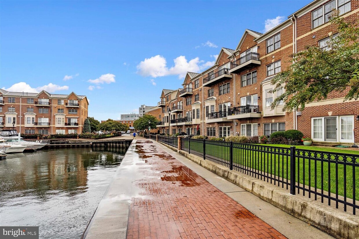 Foto principal - 2606 Moorings Ct