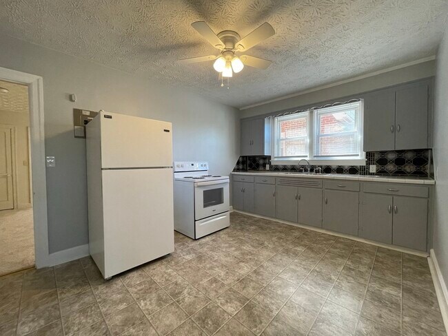 Foto del edificio - 231 N Cleveland Ave