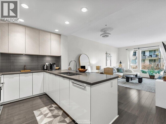 Photo du bâtiment - 255 W 1st St