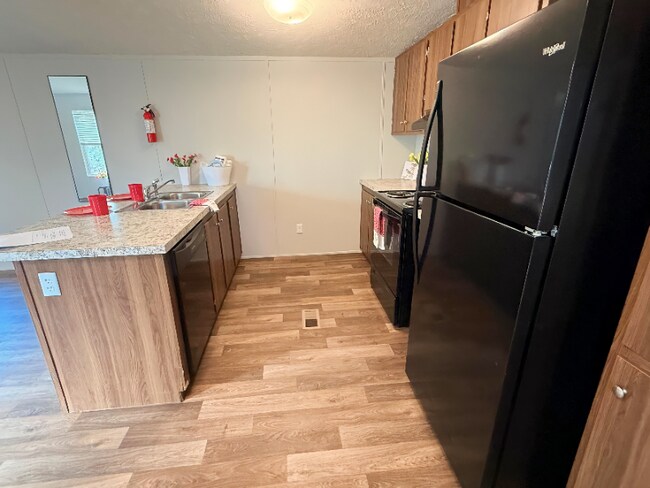 Foto del edificio - 4410 Brown Station Rd