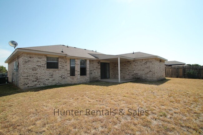 Foto del edificio - 4604 Fieldcrest Dr