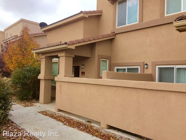 Building Photo - 2 br, 2 bath House - 4500 A Santa Elena