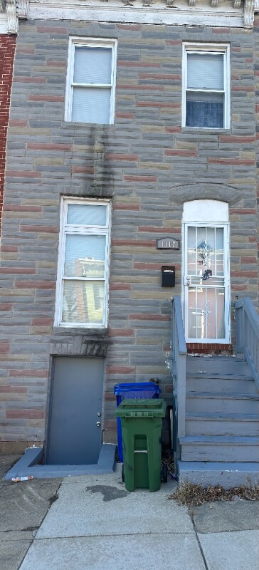 Primary Photo - 1738 E Oliver St