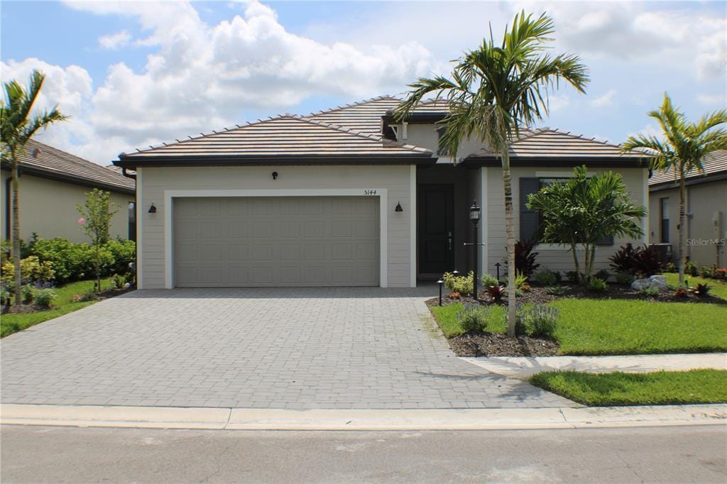 Primary Photo - 5144 Spotted Seal Ln