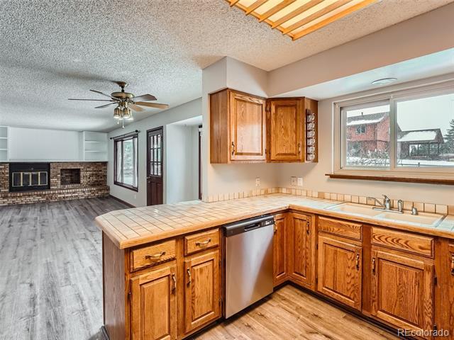 Foto del edificio - 6591 N Windmont Ave