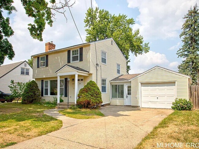 Foto del edificio - Lovely 3 Bedroom North East Grand Rapids