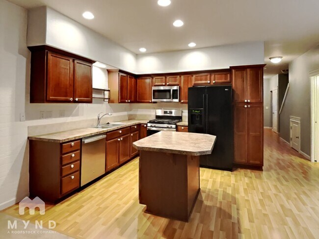 Foto del edificio - 14290 Brittany Terrace