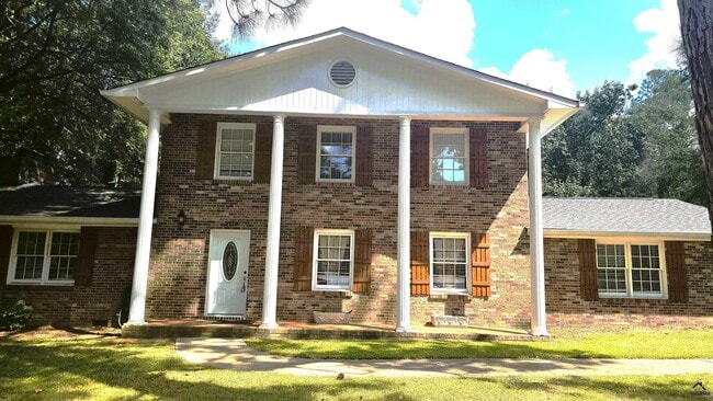 Building Photo - 104 Carter Woods Dr