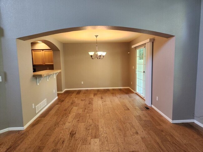 Building Photo - 2708 Big Horn Cir