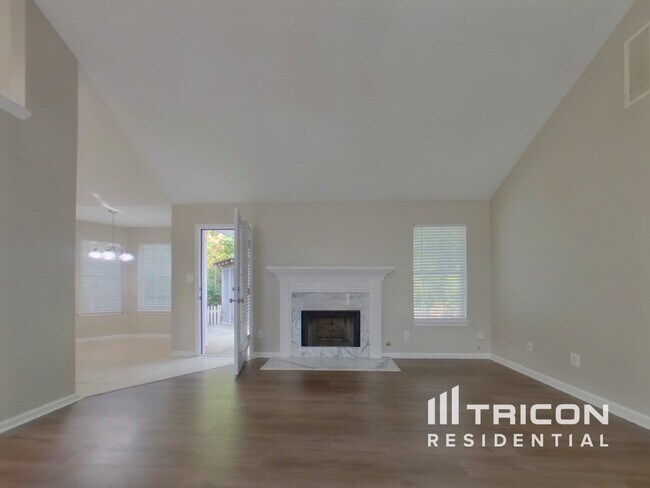 Building Photo - 1260 Wilkes Crest Dr NE