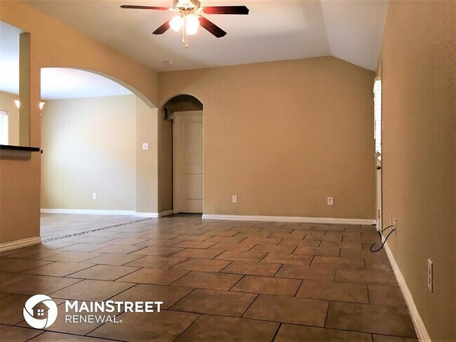 Building Photo - 7648 Rainbow Creek Dr
