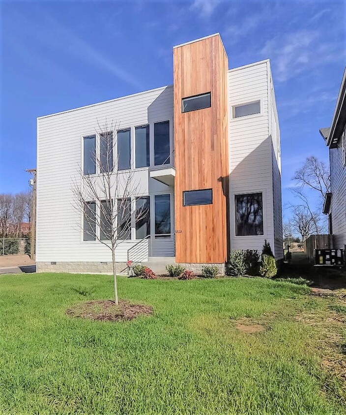 Primary Photo - Stunning Modern Living in East Nashville