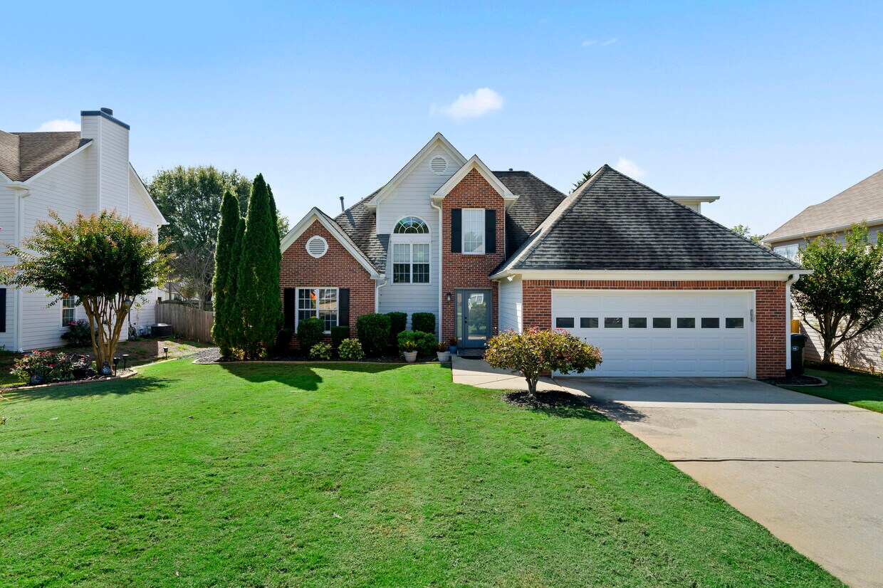 Foto principal - 2649 English Oaks Ln NW