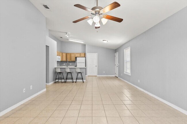 Building Photo - 7464 Autumn Trace Blvd