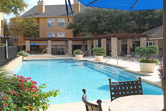 Arboretum at Stonelake Apartments Austin, TX