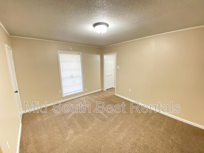Foto del edificio - 5011 William Cary Dr