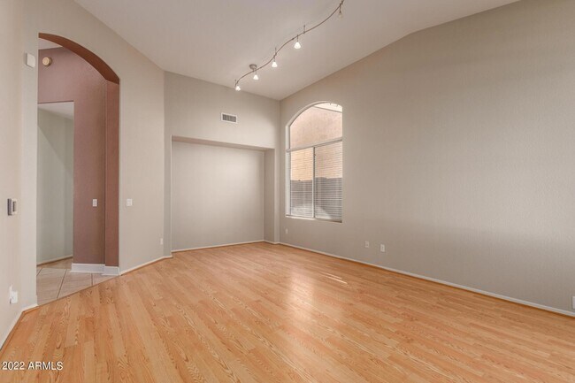 Foto del edificio - 1345 W Musket Way