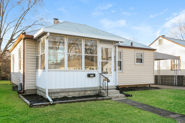 Building Photo - 5225 E 20th Pl