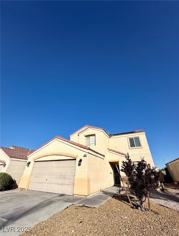 Foto principal - 7828 Wavering Pine Dr