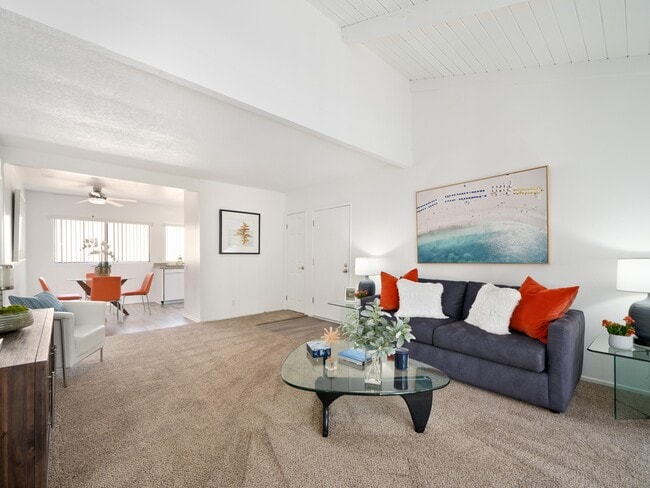 Building Photo - Heritage Point