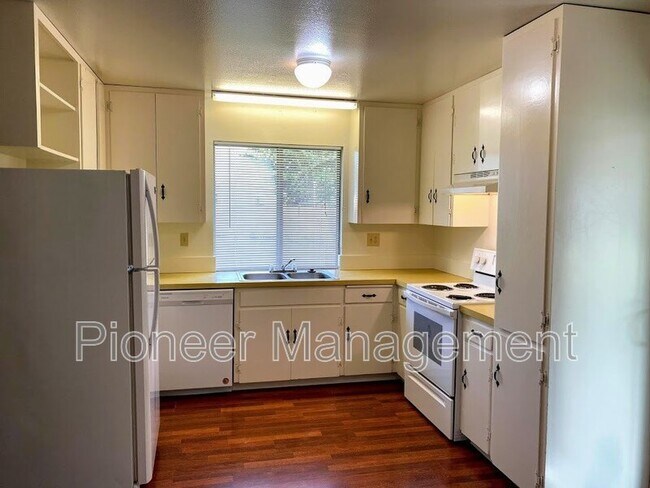 Foto del edificio - 208 Hawthorne St