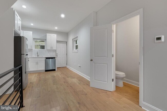 Foto del edificio - 1509 N Hollywood St