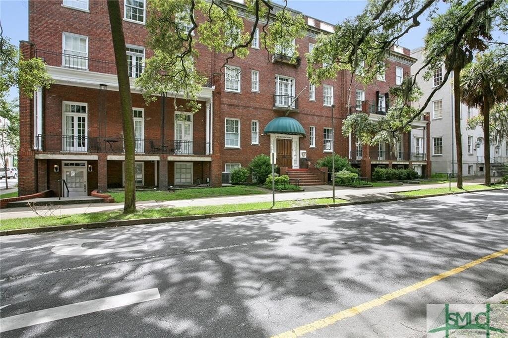 101 W Oglethorpe Ave, Savannah, GA 31401 Apartments in Savannah, GA