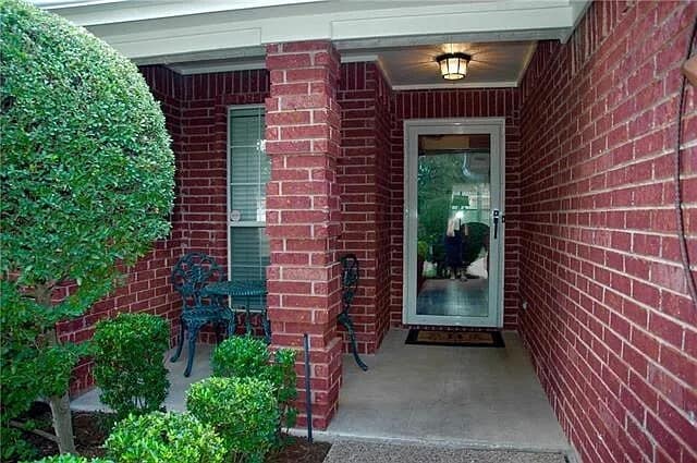 Building Photo - 8028 Buttercup Cir S