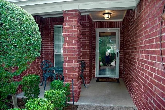 Foto del edificio - 8028 Buttercup Cir S