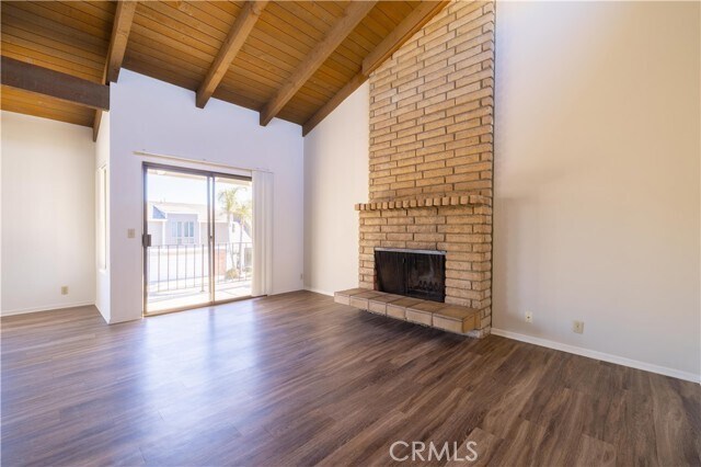 Building Photo - 905 E Balboa Blvd