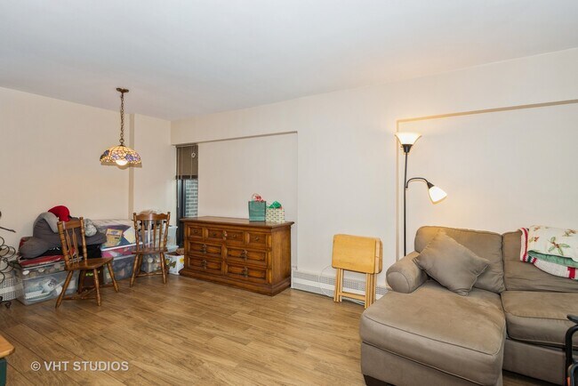 Foto del edificio - 6166 N Sheridan Rd