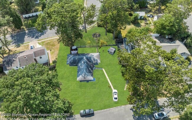 Building Photo - 80 Larkin Pl