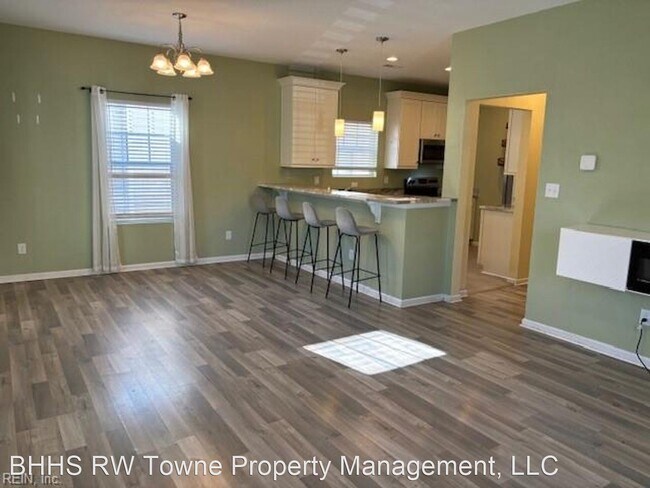 Building Photo - 3 br, 2.5 bath House - 3007 Montana Avenue
