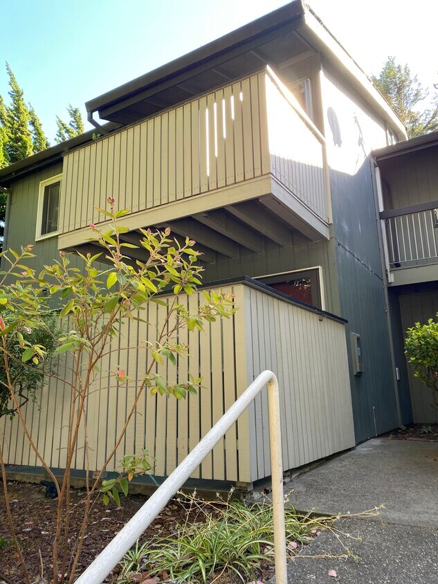 417 Piccadilly Plz Unit 23, San Bruno, CA 94066 Condo for Rent in San Bruno, CA