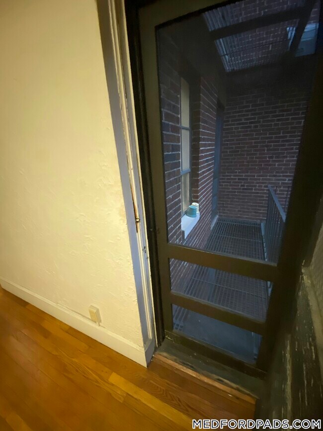 Foto del edificio - 63 Fellsway W