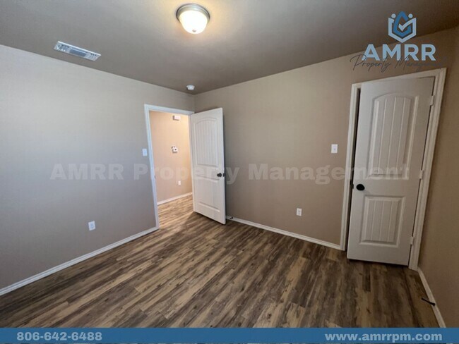 Building Photo - 7415 5th St