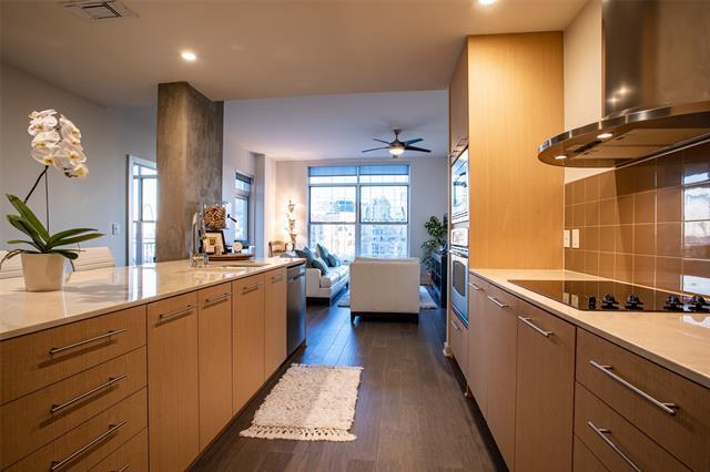 Foto del edificio - 2323 N Houston St