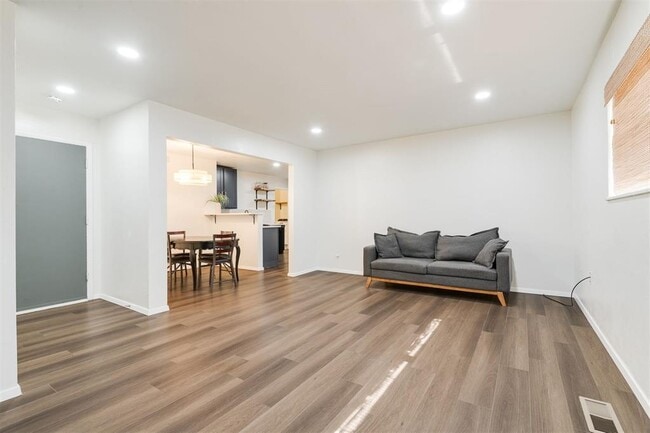 Foto del edificio - 3613 NW 53rd St