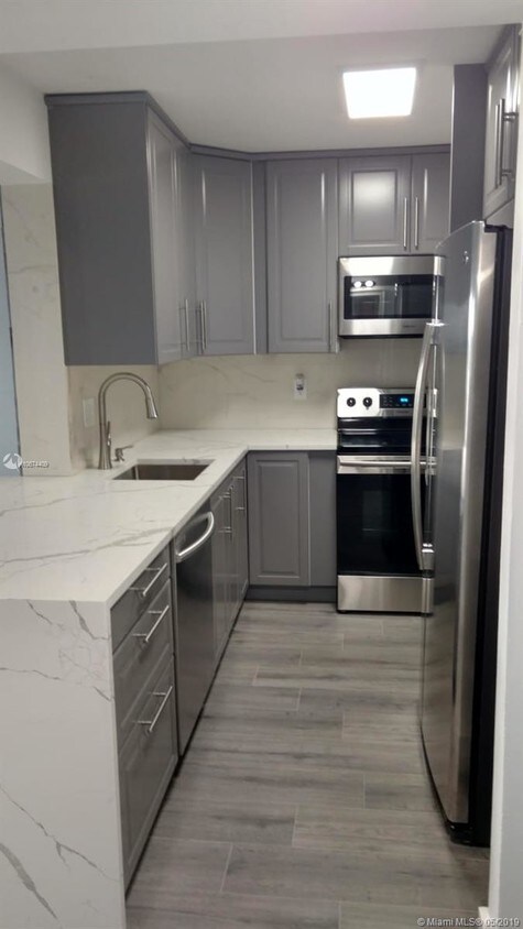 Primary Photo - OCEAN VIEW TOWERS CONDO